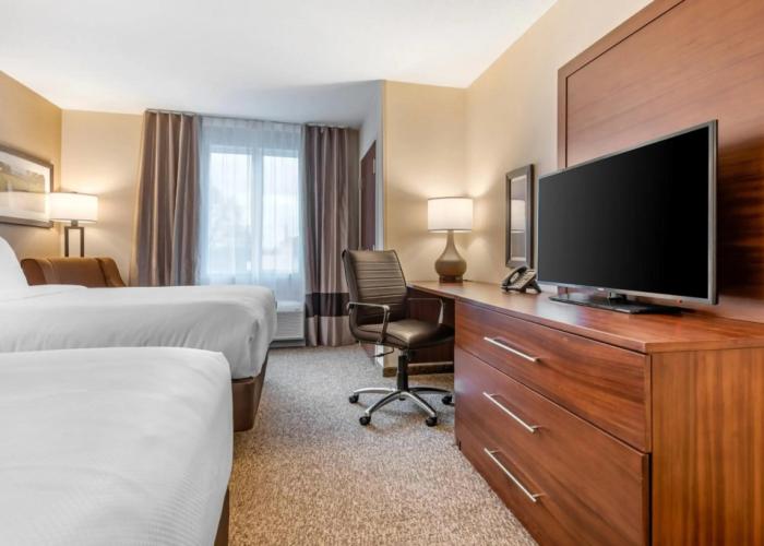 Comfort Inn & Suites