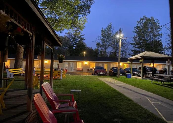Wasaga Beach Inn And Cottages
