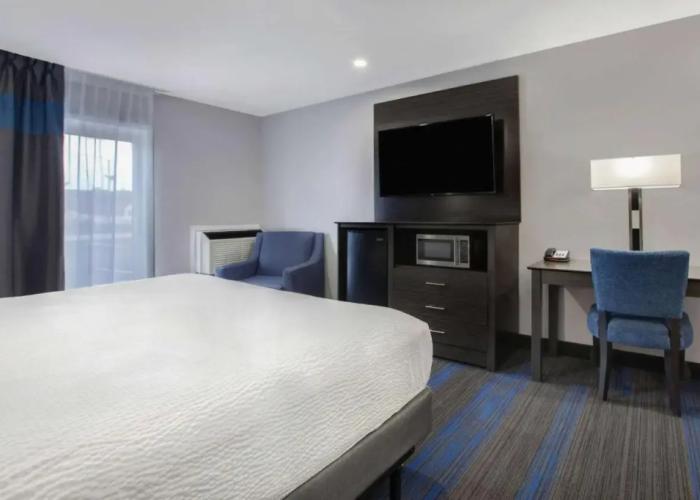 Days Inn by Wyndham Barrie
