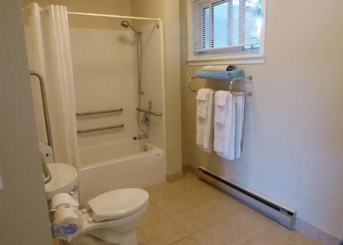 Oasis by the Bay Vacation Suites