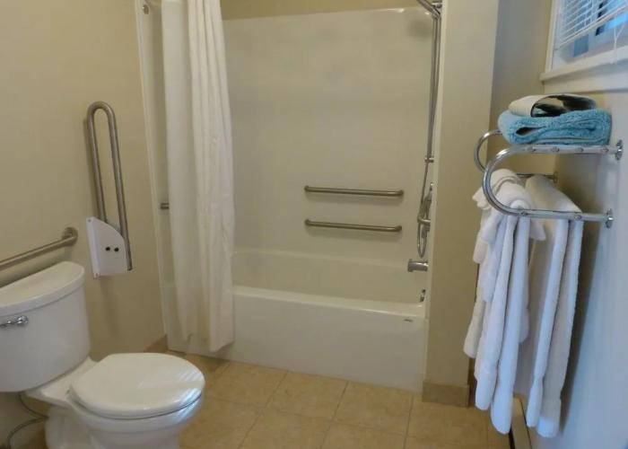 Oasis by the Bay Vacation Suites