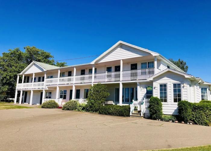 Anne Shirley Motel & Cottages