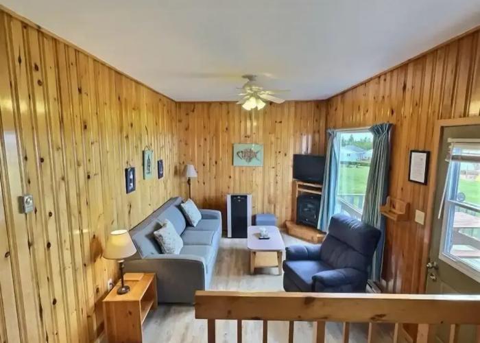 Cavendish Bosom Buddies Cottage Resort