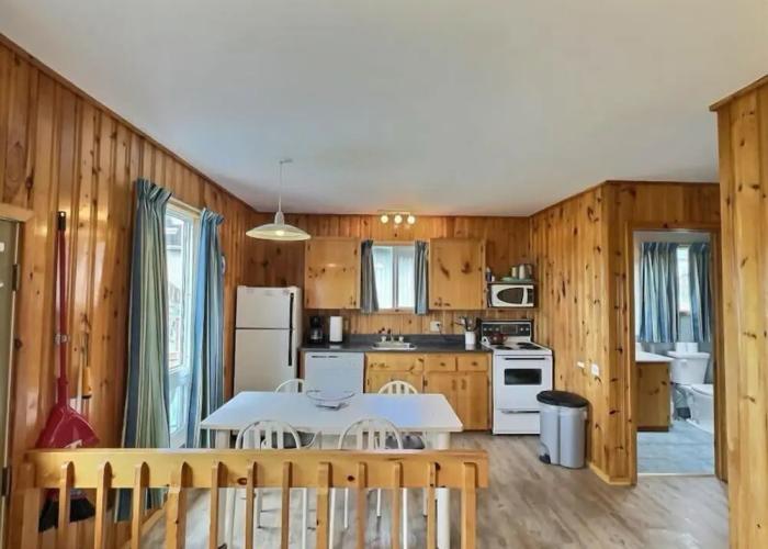 Cavendish Bosom Buddies Cottage Resort