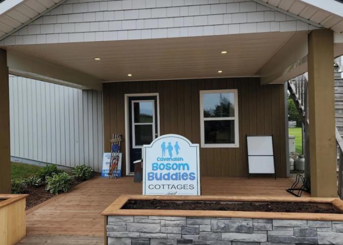 Cavendish Bosom Buddies Cottage Resort
