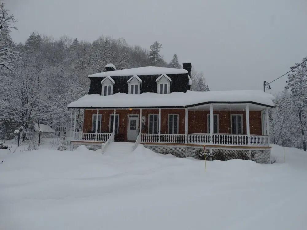 Auberge Du Sault-A-La-Puce