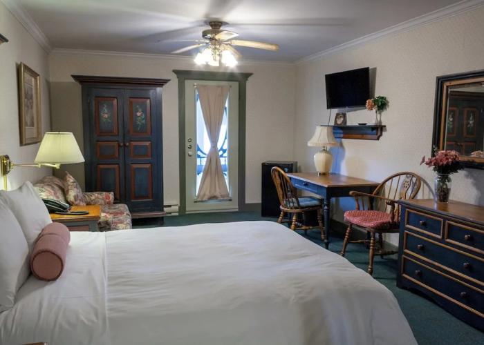 Auberge Lakeview Inn