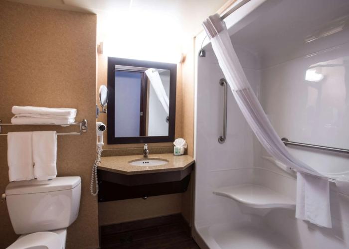 Quality Inn & Suites