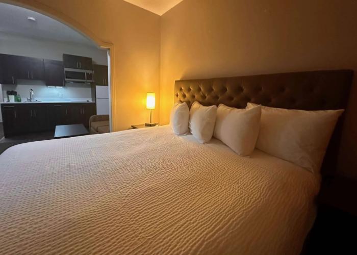 Ramada by Wyndham Estevan