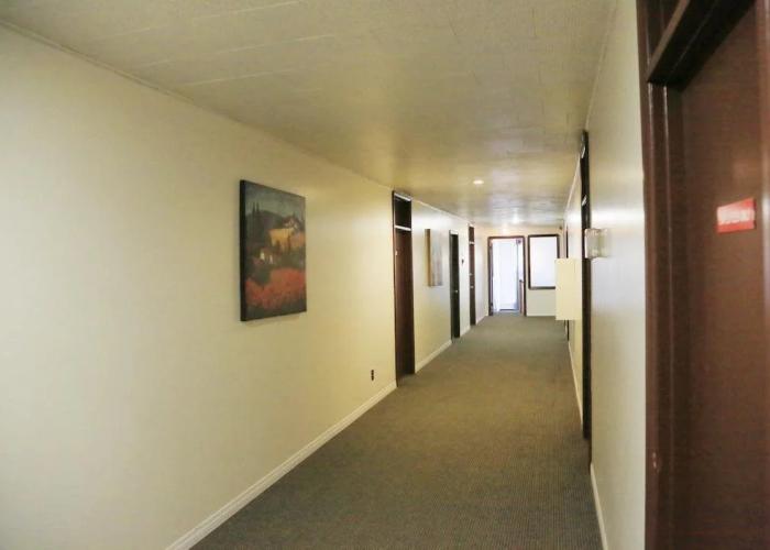 Uptown Motel