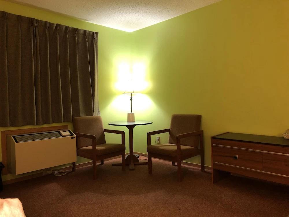 фото Tower Inn
