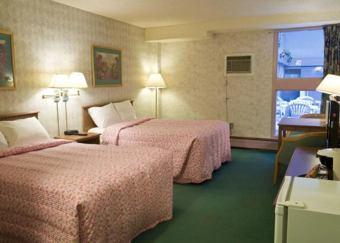 Bluebird Hotel