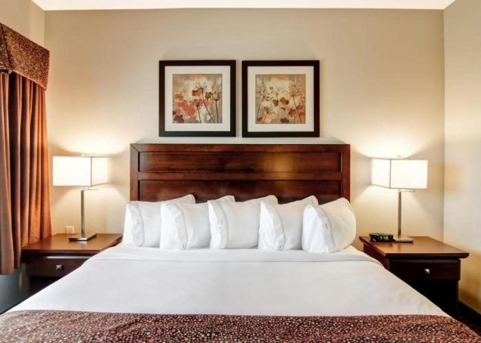 Canalta Melfort Hotel