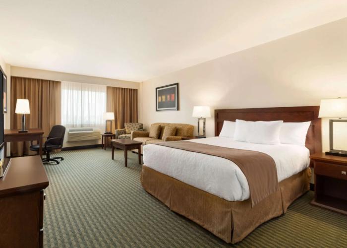 Travelodge by Wyndham Weyburn