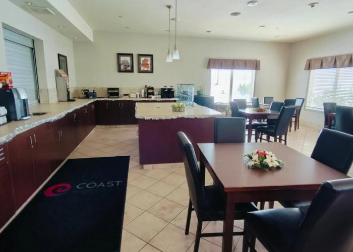 Coast Weyburn Hotel