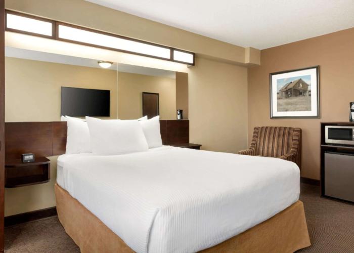 Microtel Inn & Suites by Wyndham Weyburn
