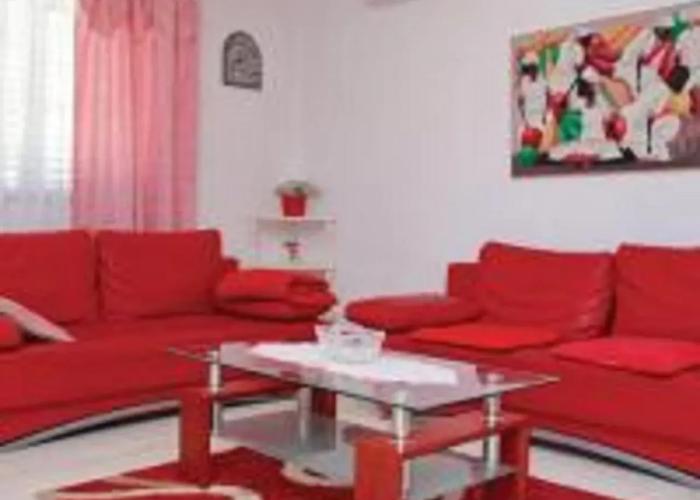 Dragan´s Den Hostel