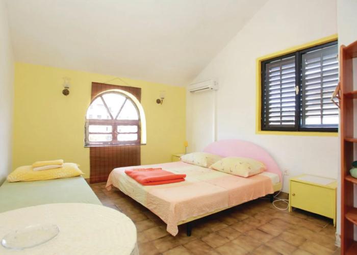 Dragan´s Den Hostel