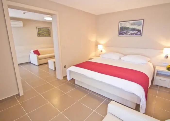 Lopar Hotel
