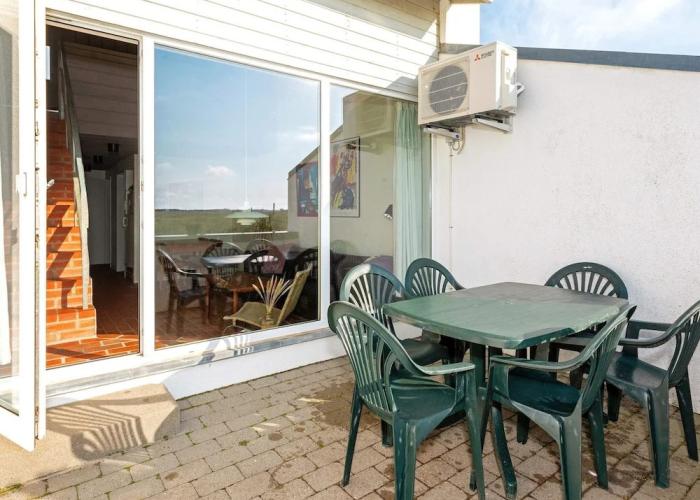 6 Person Holiday Home in Brovst-by Traum