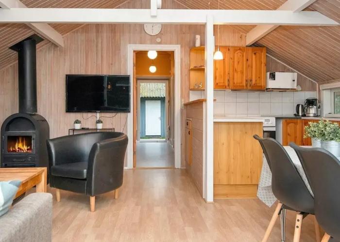 6 Person Holiday Home in Ebeltoft-by Traum