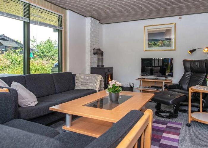 6 Person Holiday Home in Ebeltoft-by Traum