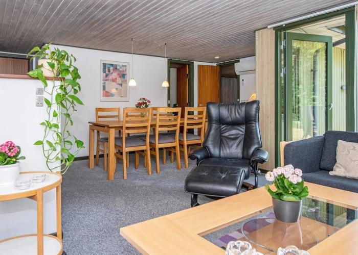 6 Person Holiday Home in Ebeltoft-by Traum