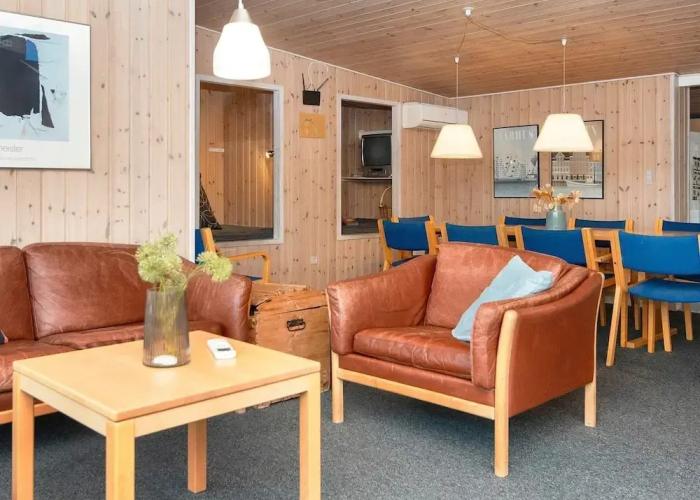 10 Person Holiday Home in Ebeltoft-by Traum