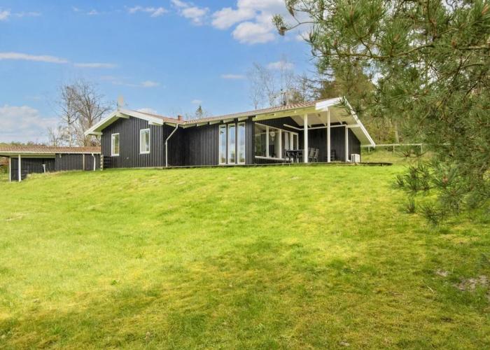 8 Person Holiday Home in Ebeltoft