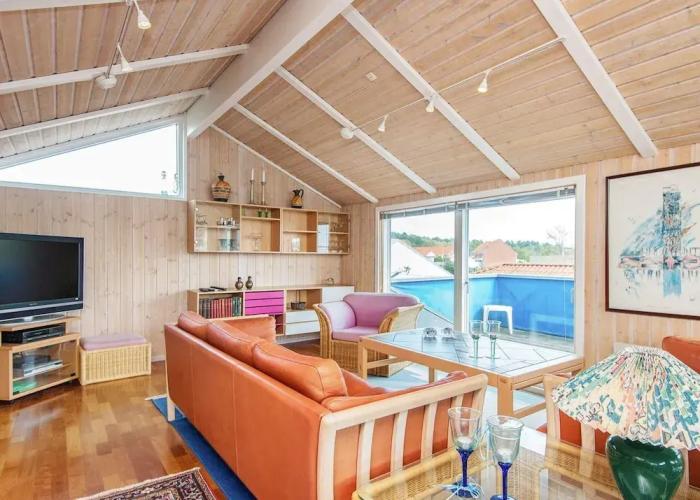 6 Person Holiday Home in Ebeltoft