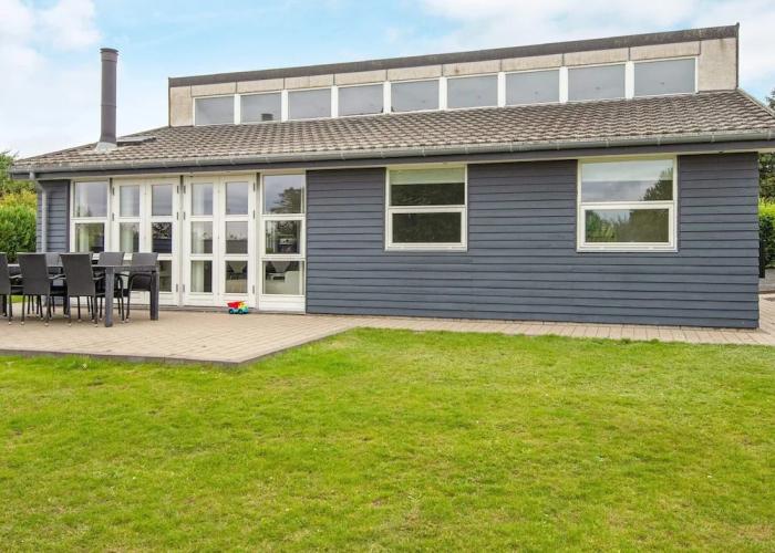 8 Person Holiday Home in Ebeltoft