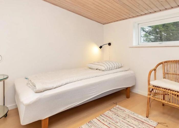6 Person Holiday Home in Frostrup