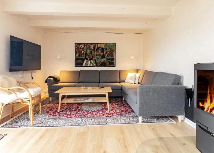 6 Person Holiday Home in Frostrup