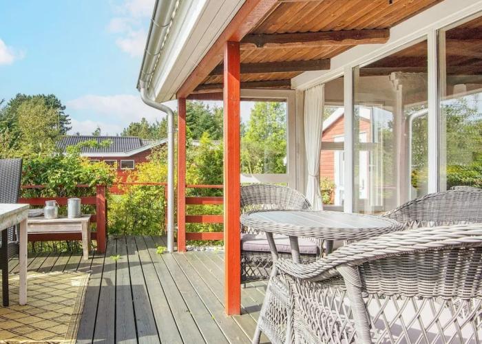 4 Person Holiday Home in Grenaa-by Traum