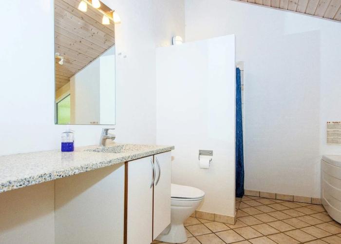 8 Person Holiday Home in Grenaa-by Traum