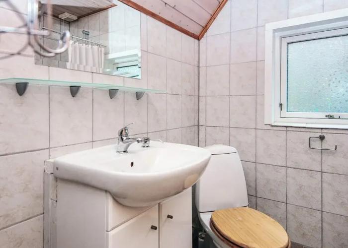 5 Person Holiday Home in Grindsted