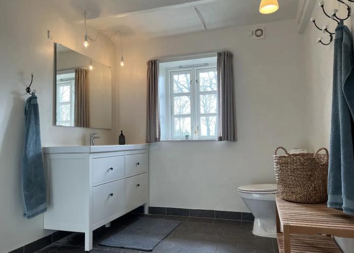 Lake View Apartment