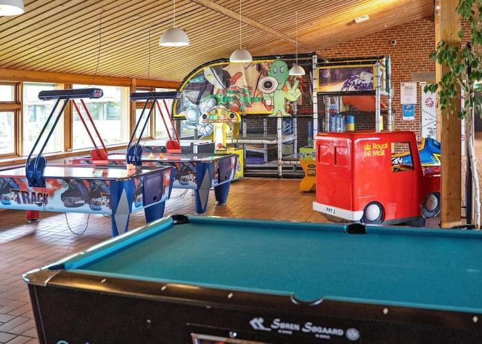 6 Person Holiday Home on a Holiday Park in Hanstholm