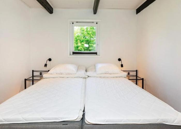 6 Person Holiday Home in Logstor