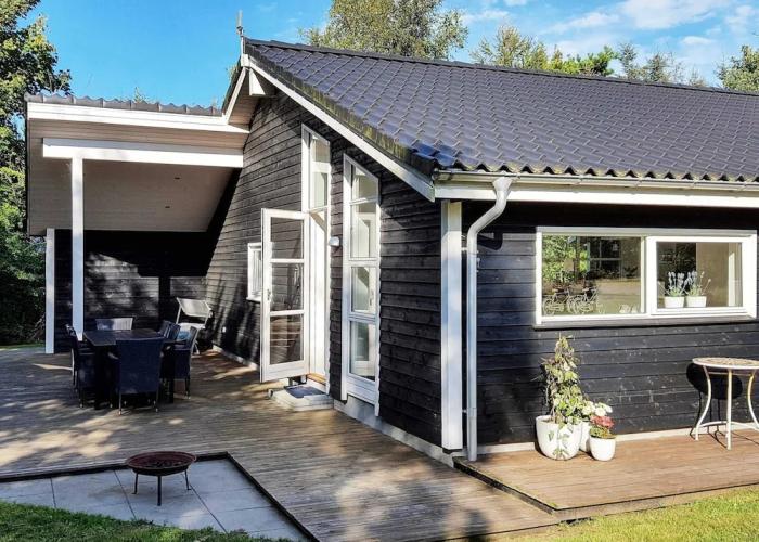 10 Person Holiday Home in Logstor-by Traum