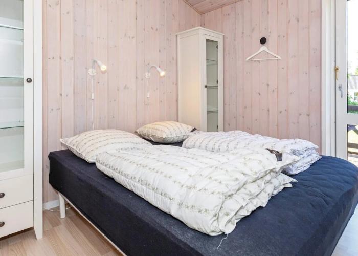10 Person Holiday Home in Logstor