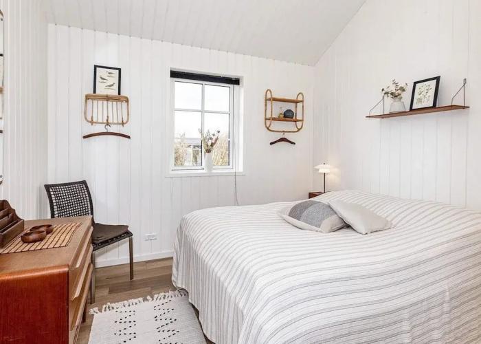 6 Person Holiday Home in Logstor