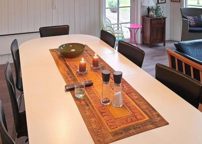 8 Person Holiday Home in Logstor-by Traum