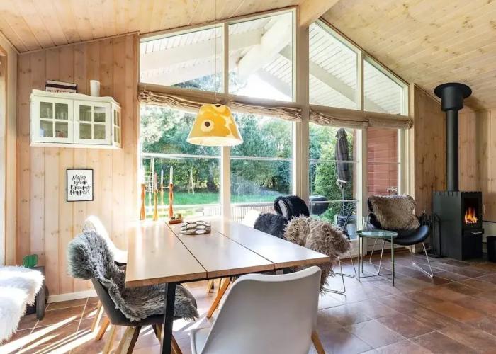 8 Person Holiday Home in Logstor
