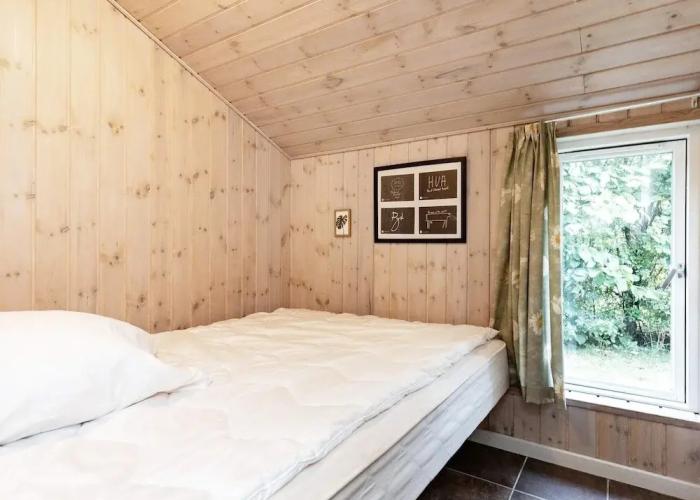8 Person Holiday Home in Logstor