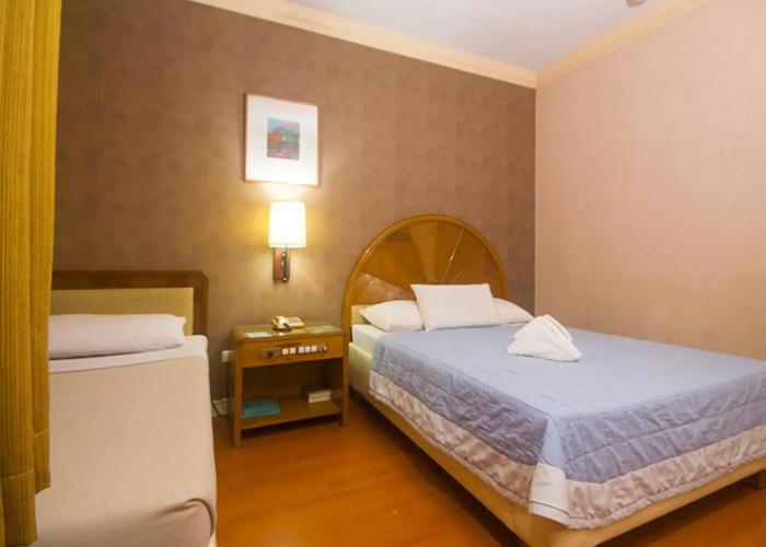 Grand City Hotel