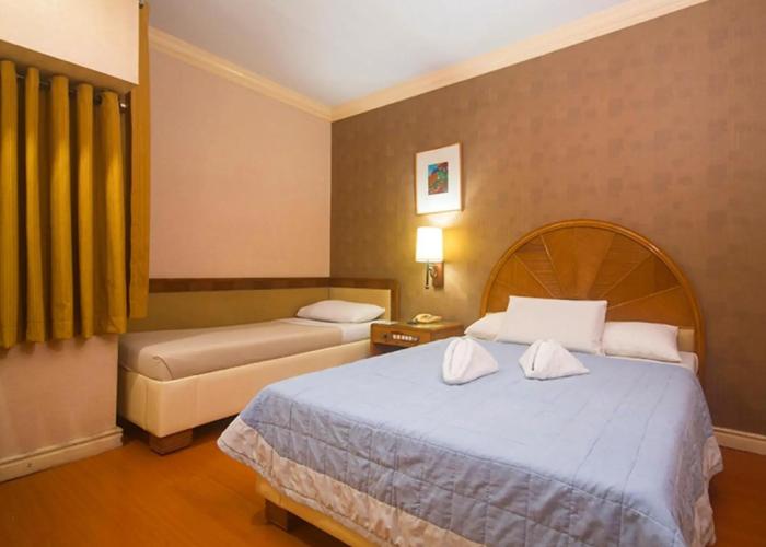 Grand City Hotel