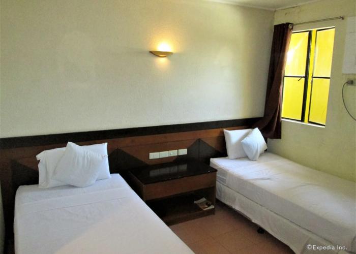 Country Village Hotel
