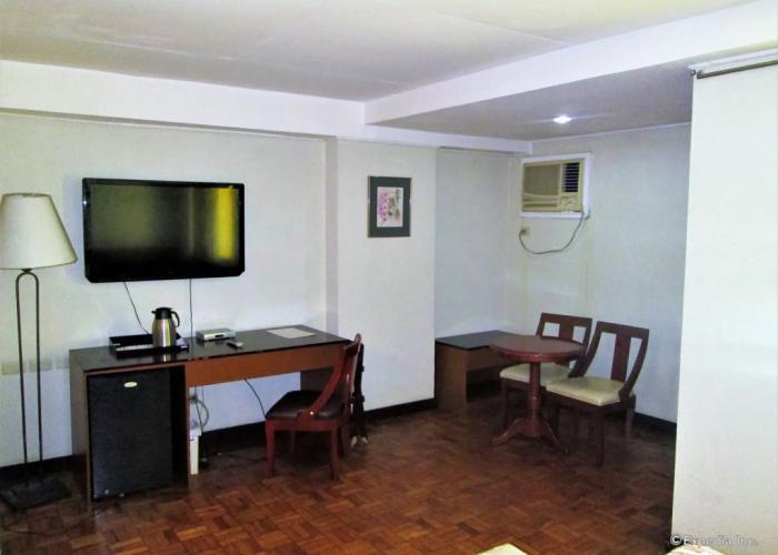 Country Village Hotel