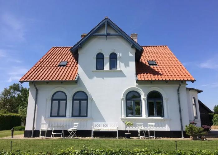 Troense B&B by the sea